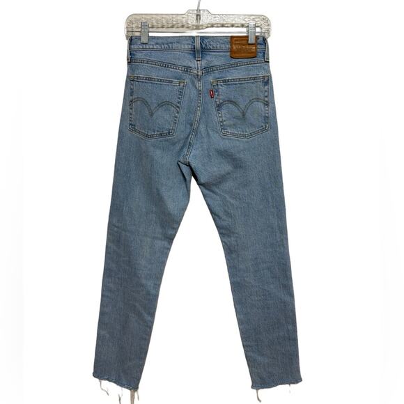 Levi’s Premium Wedgie Jeans Light Wash Raw Hem - Size 25 - Picture 2 of 7